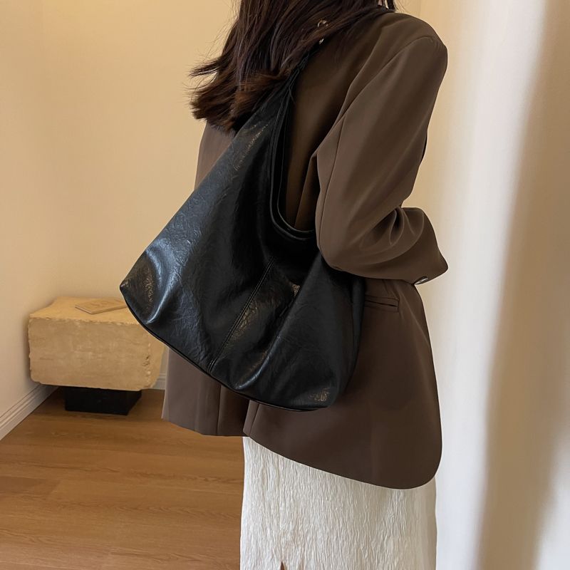 美式复古学院风大容量包包女2026新款美拉德松弛感单肩斜挎托特包