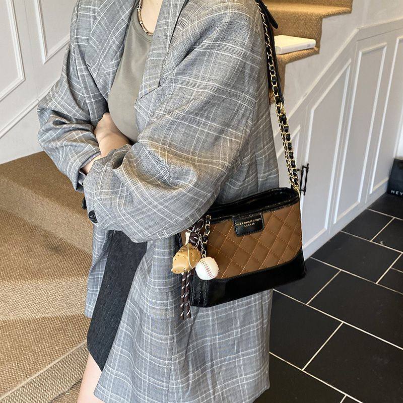菱格高级链条小包包女时尚秋冬季新款百搭2025流浪水桶斜挎包单肩,箱包皮具/热销女包/男包,小方包,淘宝优惠券,粉丝福利购,淘宝优惠卷