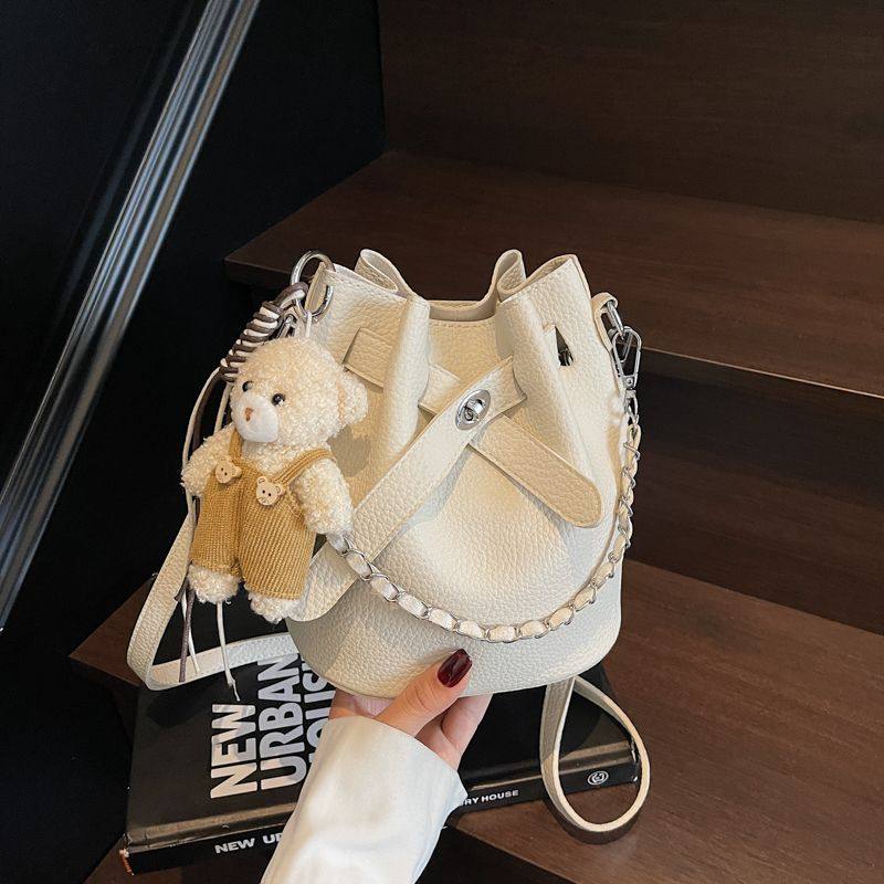 今年流行的包包女2025新款洋气百搭手拎斜挎包韩版时尚百搭水桶包,箱包皮具/热销女包/男包,水桶包,淘宝优惠券,粉丝福利购,淘宝优惠卷