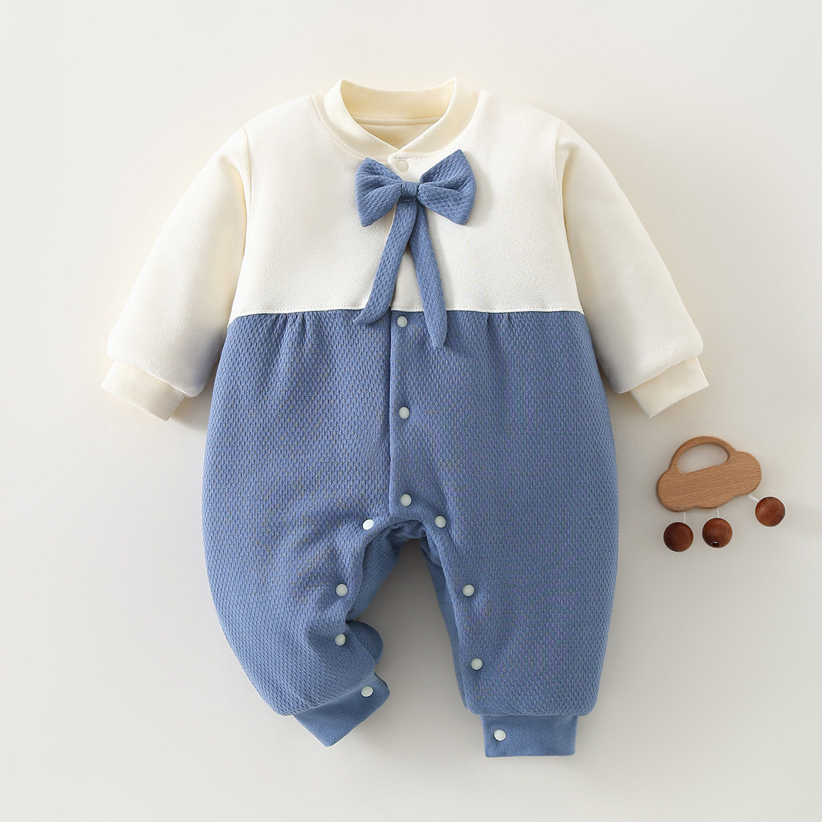 宝宝宴生日衣服冬装婴儿200g夹棉连体衣冬季加厚爬服外出棉服保暖