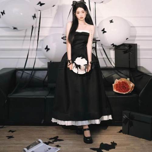 法式赫本风简约少女小黑裙