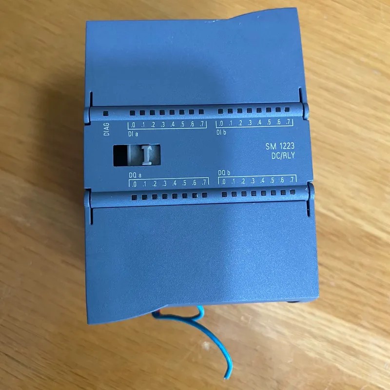 可控制器模块，型号6ES7223-1PL32-0X