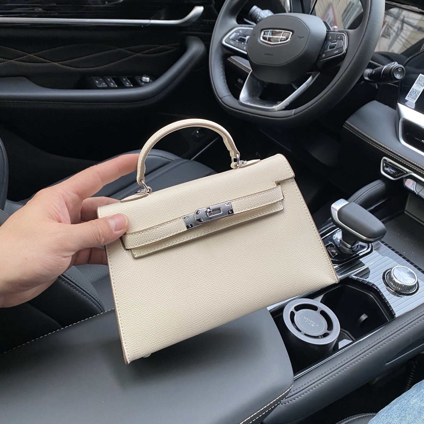 高级感包包女2026新款真皮二代凯莉包宽肩带单肩斜挎大容量手提包