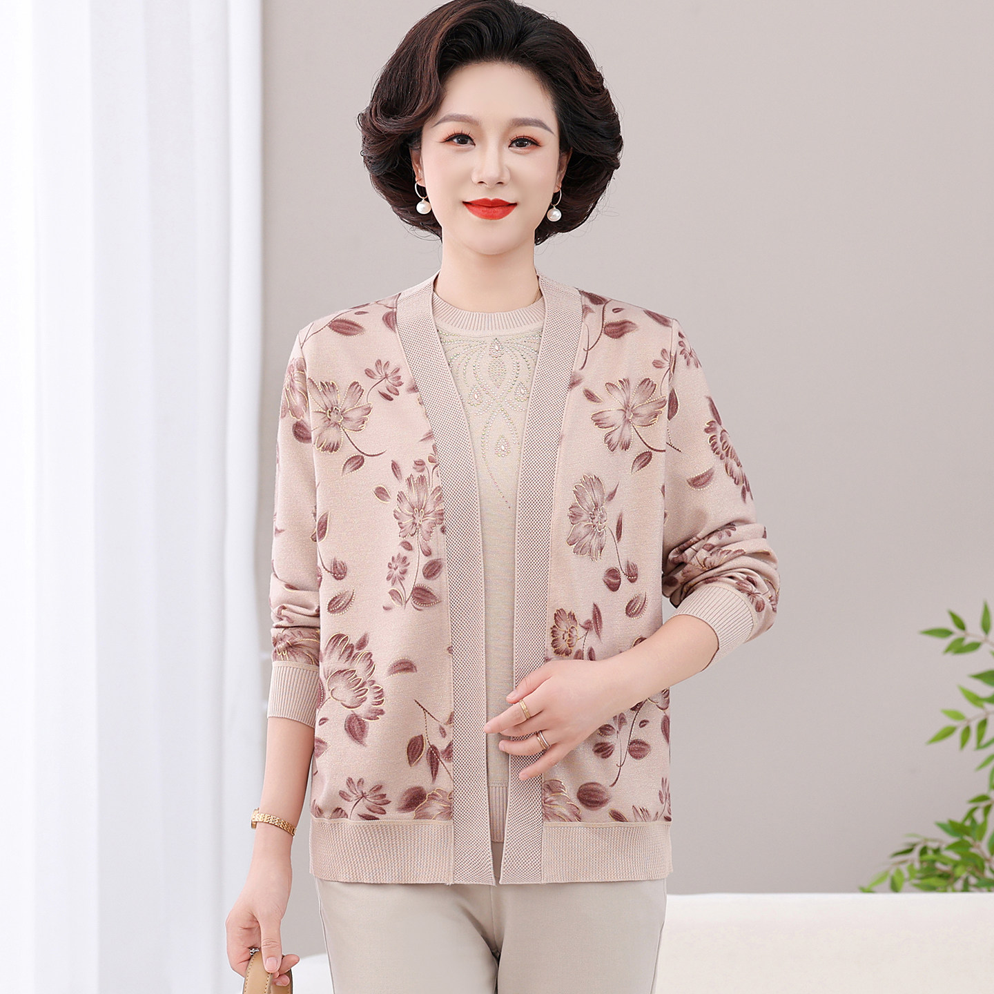 秋装洋气妈妈针织开衫两件套