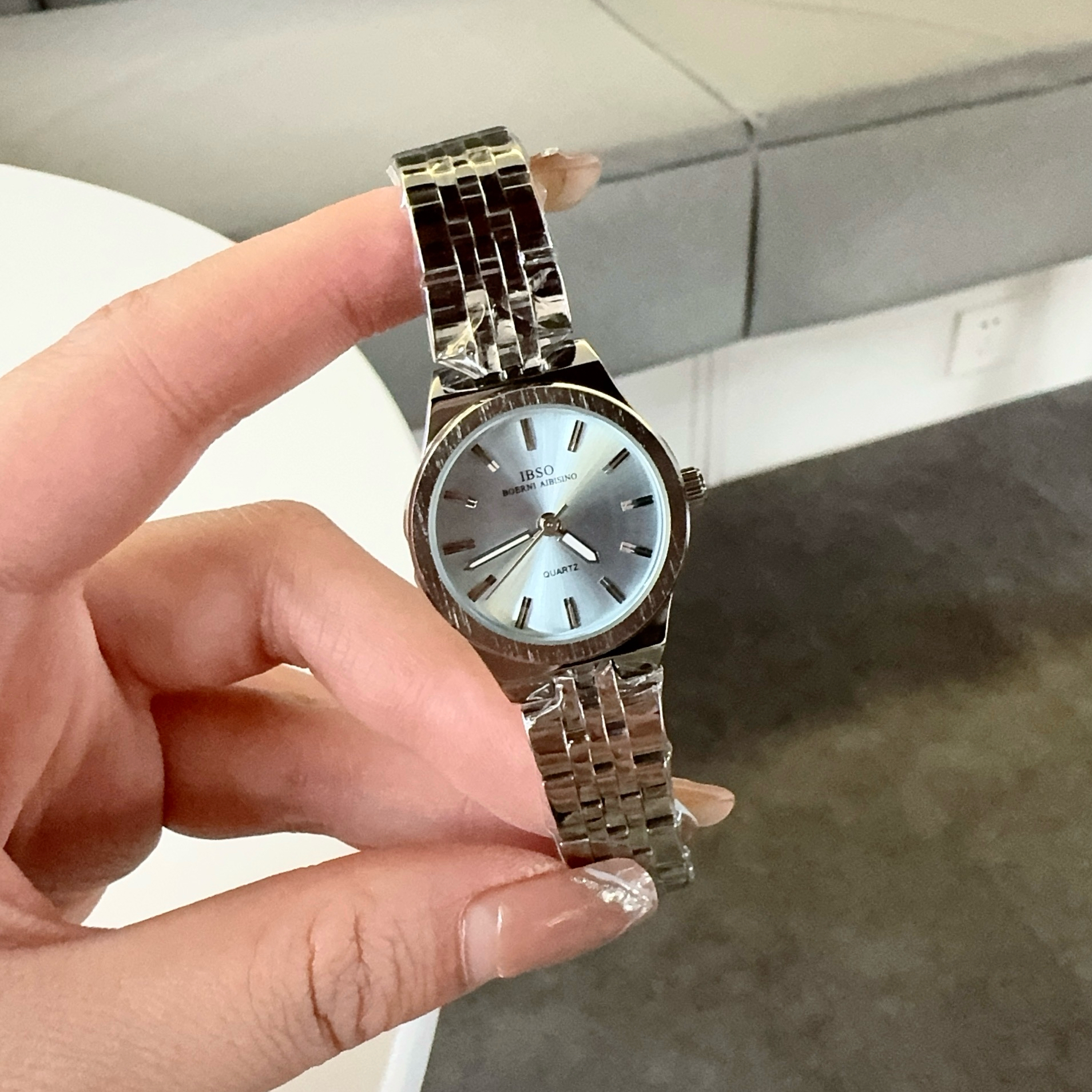 IBSO新款简约百搭磨砂钢带女士表小众高级感韩系不掉色正品