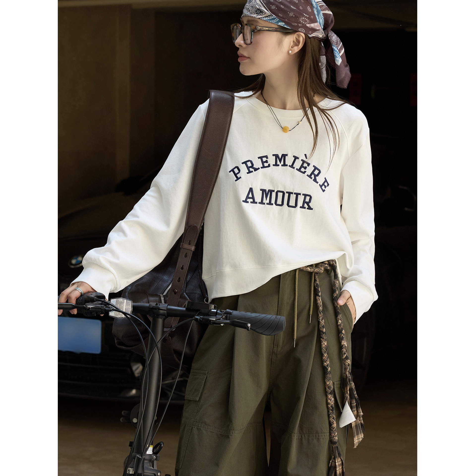 肆·韩版字母印花棉氨T恤干净利落圆领上衣女