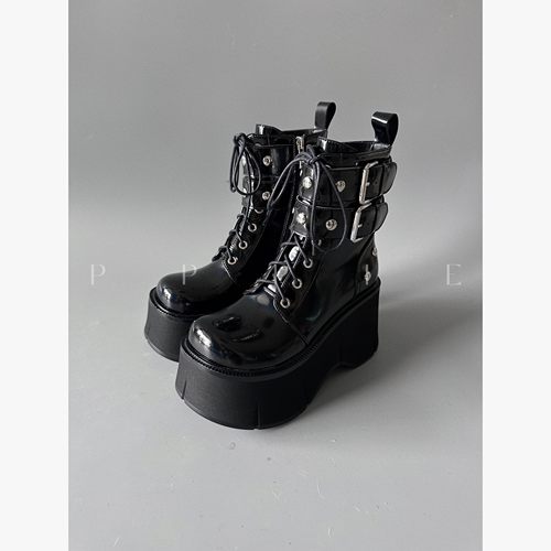 PPPIE 舒适2.0款！9.5cm简约铆钉厚底靴！！！