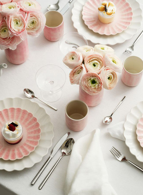 瑞典 Mateus 温柔粉色北欧ins风花瓣陶瓷盘子西餐碟子咖啡杯子