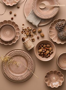 瑞典Mateus低调肉桂色泡泡浮雕圆点花瓣造型陶瓷盘子西餐碟子杯子