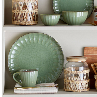 丹麦 Bloomingville 北欧简约花瓣陶瓷马克杯盘子甜品碟西餐餐具