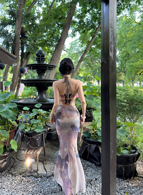 性感纯欲辣妹紫色挂脖连衣裙女夏包臀修身蝴蝶露背度假鱼尾长裙