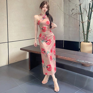 女装夏季包臀开叉长裙复古新中式绝美日常改良旗袍碎花挂脖连衣裙
