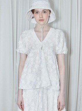 So Cially | SINOON 24春韩国设计师品牌衬衫短袖V领套头