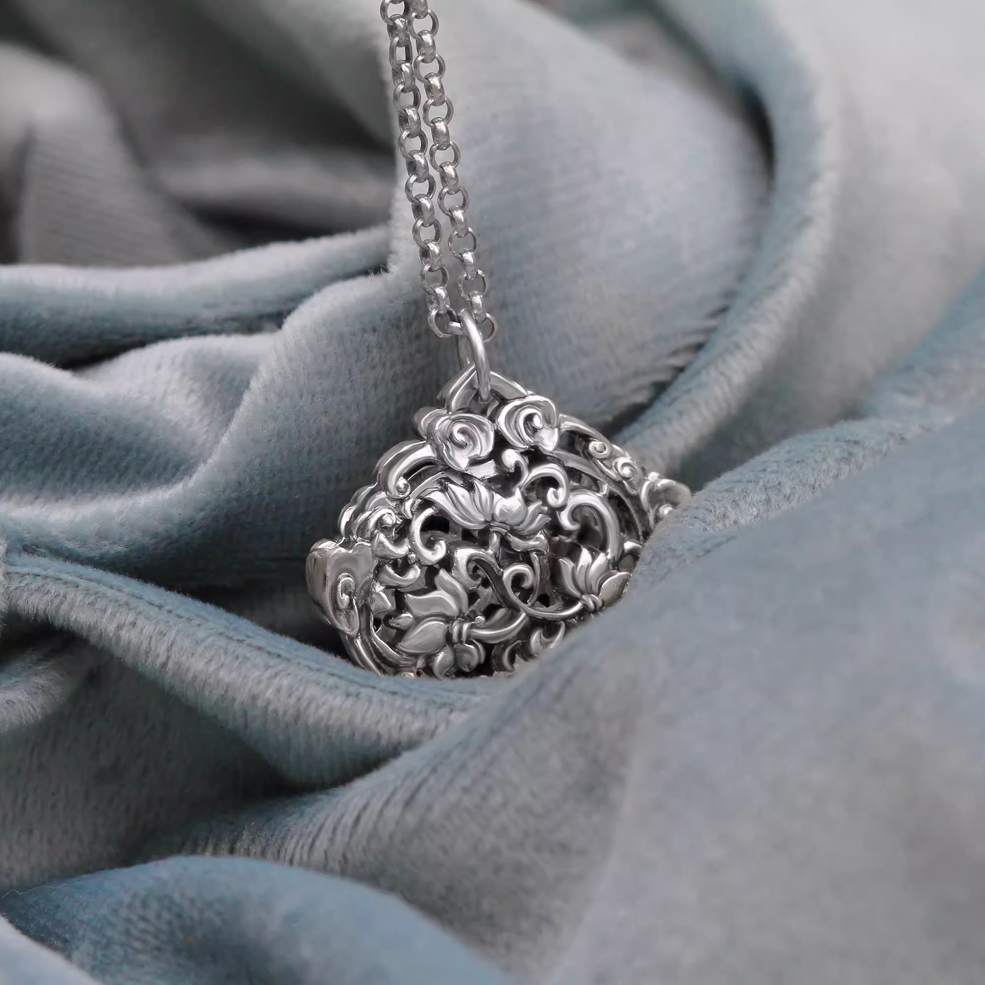 s999足银如意银锁吊坠连枝花藤缕空原创新中式国风大人款银锁项链,饰品/流行首饰/时尚饰品新,银饰吊坠,淘宝优惠券,粉丝福利购,淘宝优惠卷
