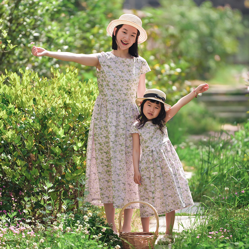 小乐往原创亲子装111课  夏棉碎花文艺甜美母女装连衣裙高腰长裙