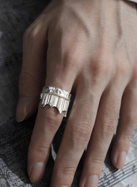 残缺古典石柱建筑银戒