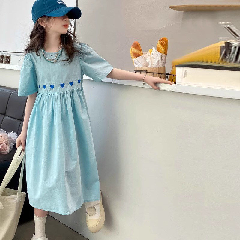 女童夏季连衣裙韩版小女孩简约薄款裙子中大童洋气爱心刺绣公主裙