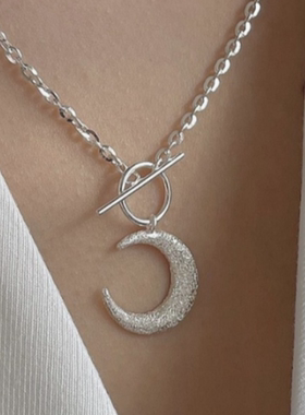 s925纯银冷淡风OT扣月亮项链女生