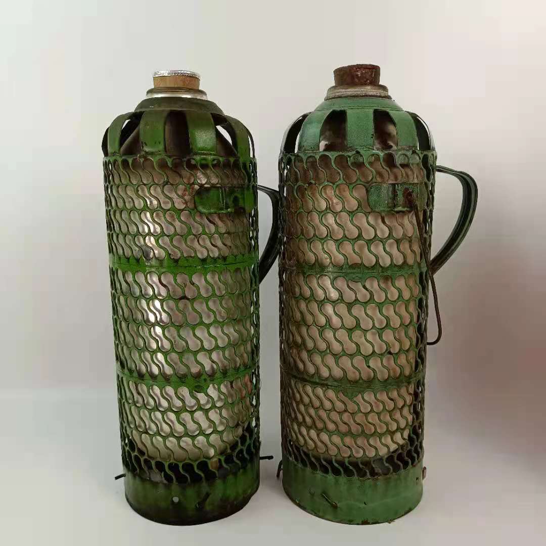 民俗旧怀铝老物件老式暖壶绿铁皮暖竹子暖瓶gug式保温暖瓶影瓶视