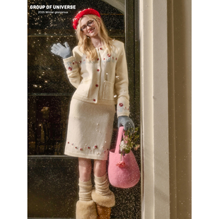 」玫瑰刺绣针织衫 羊毛费尔岛「手工花朵套装 雪地浆果 银河万岁