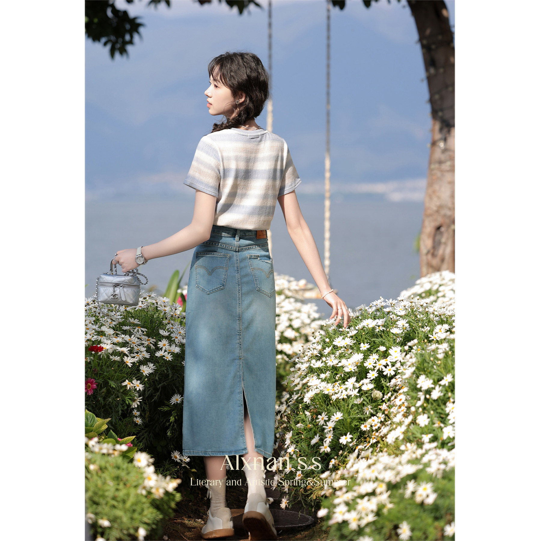 鹿向南「澎湃蓝潮」开叉蓝色直筒牛仔半身裙女春季气质长裙小个子