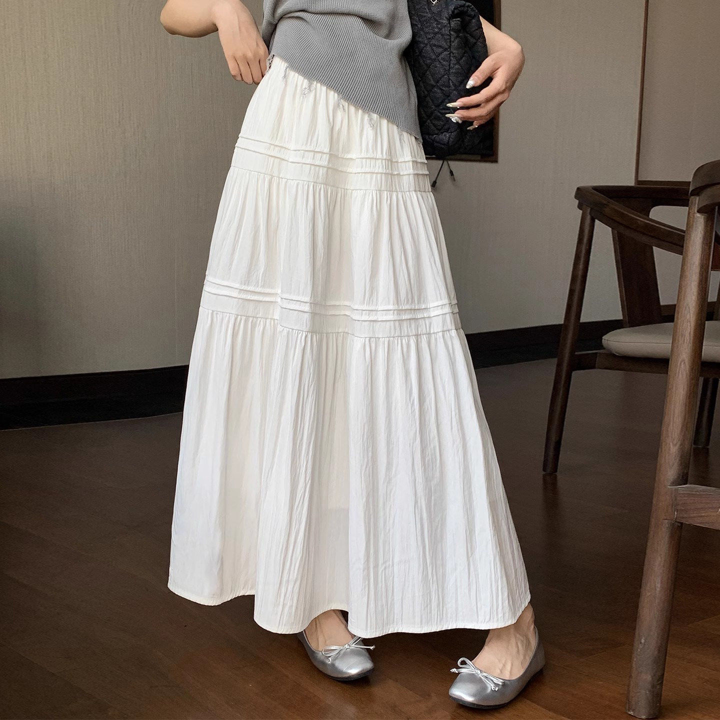 白色显瘦a字半身裙女夏2026春季新款蛋糕伞裙垂感法式气质长裙子