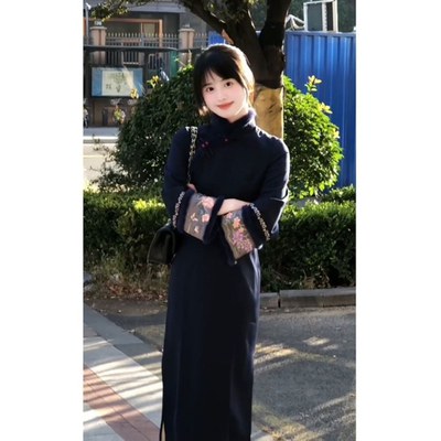 复古新中式改良旗袍秋冬款加绒修身气质刺绣国风连衣裙小众高级感