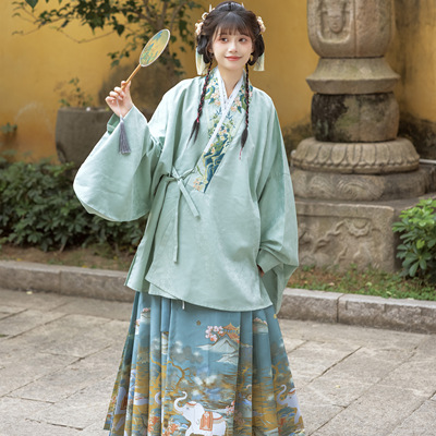 明制琶袖短袄妆花传统马面裙汉服