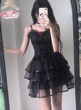 暗黑辣妹性感吊带上衣带胸垫收腰公主蓬蓬裙生日短裙万圣节服装