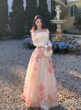 花朵一字肩长袖T恤早春辣妹露肩上衣大摆碎花a字半身裙度假风长裙