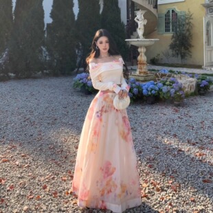 花朵一字肩长袖 T恤早春辣妹露肩上衣大摆碎花a字半身裙度假风长裙