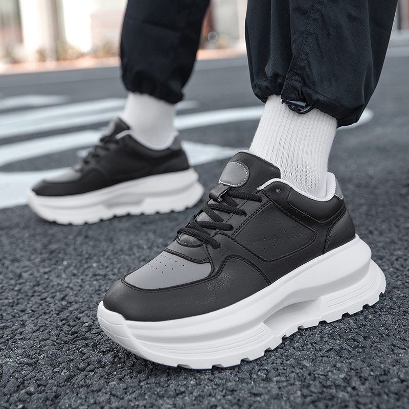 2026新款今年流行爆款小个子显高运动百搭小众厚底增高老爹鞋男女