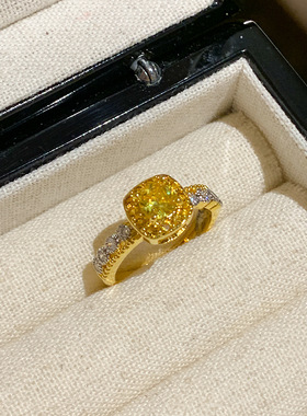 黄钻菠萝方糖戒指女轻奢感素圈戒指2025新款爆款尾戒女小指环