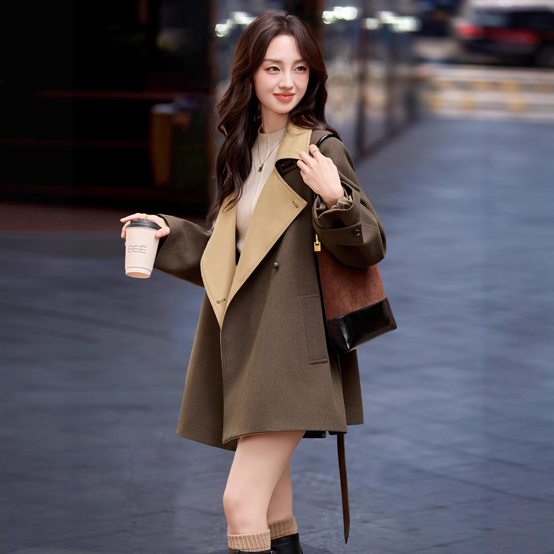 双排扣毛呢外套女中长款秋冬季2025新款爆款时尚撞色翻领收腰