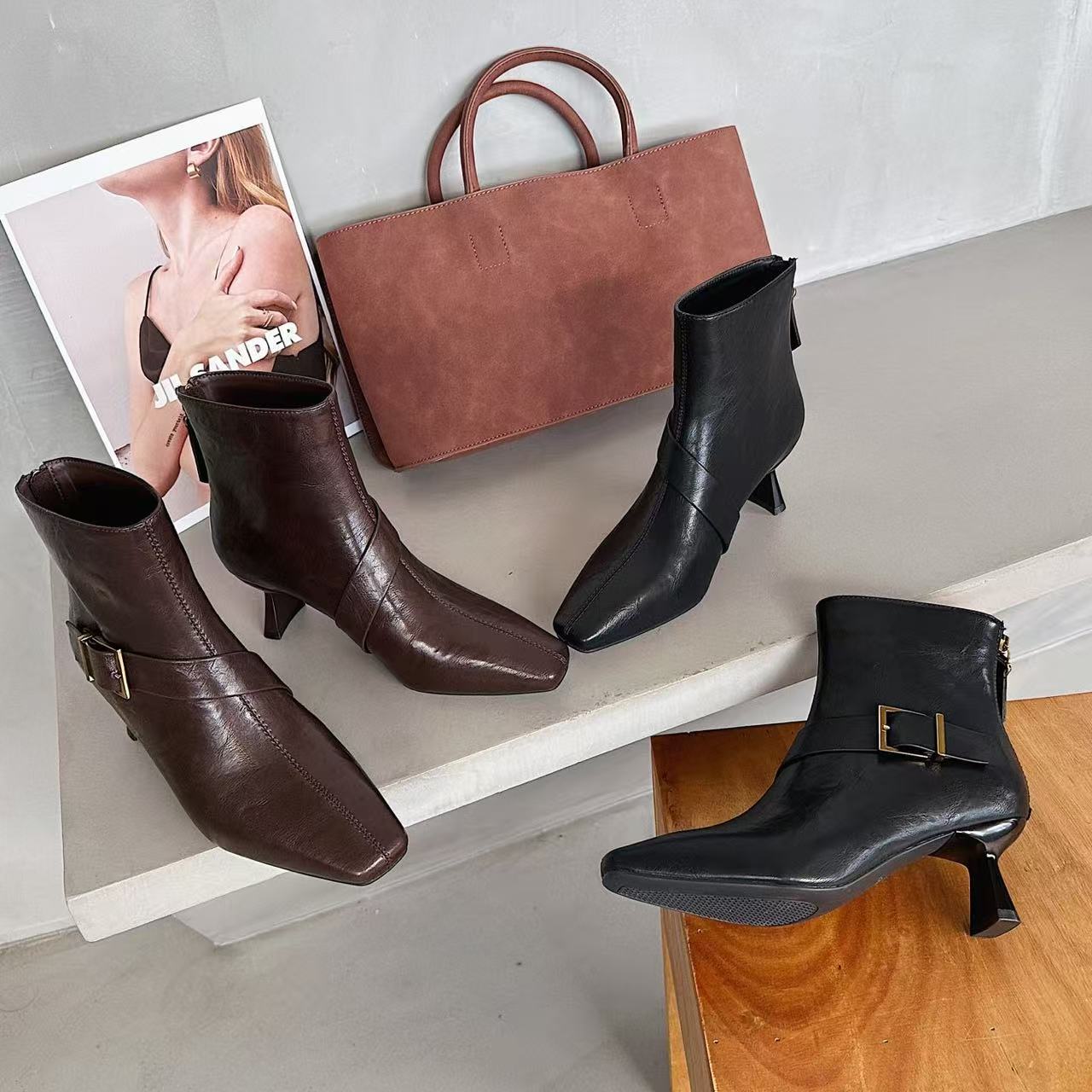 戈美其专柜正品2025冬季新款加绒性感高跟小方头舒适百搭短靴女鞋