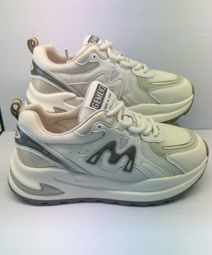 戈美其休闲厚底圆头秋款百搭女鞋