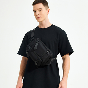 斜挎包男潮牌大容量胸包单肩包机车背包防水邮差包运动骑行包 男士