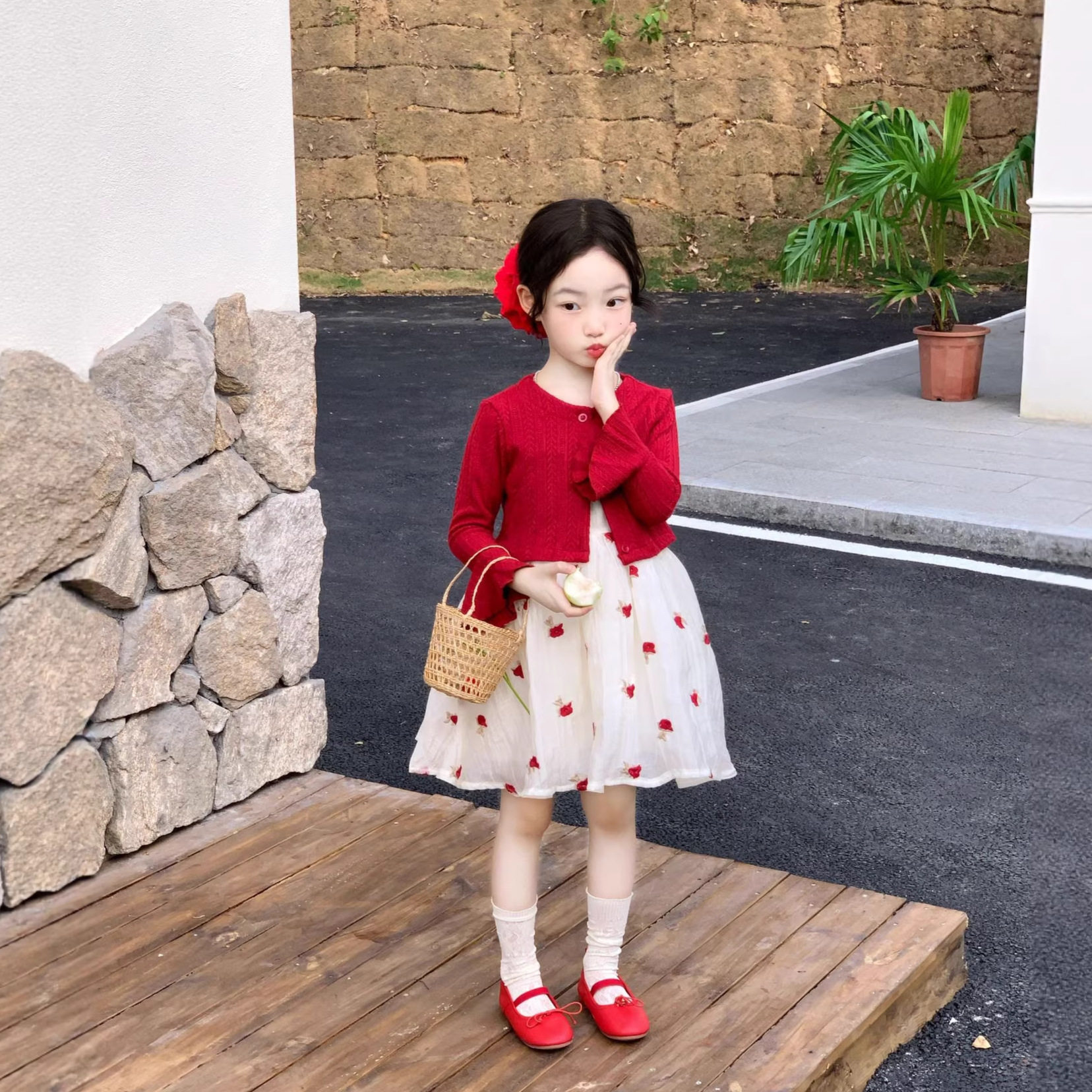 女童红色碎花吊带裙连衣裙2026春季新款女孩长袖针织衫公主裙套装