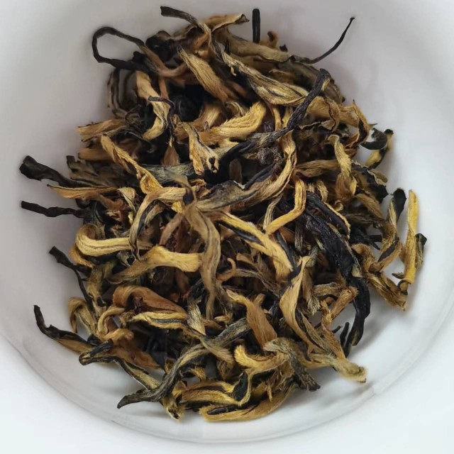 茶农直销粤北仁化丹霞蜜香红茶白毫茶