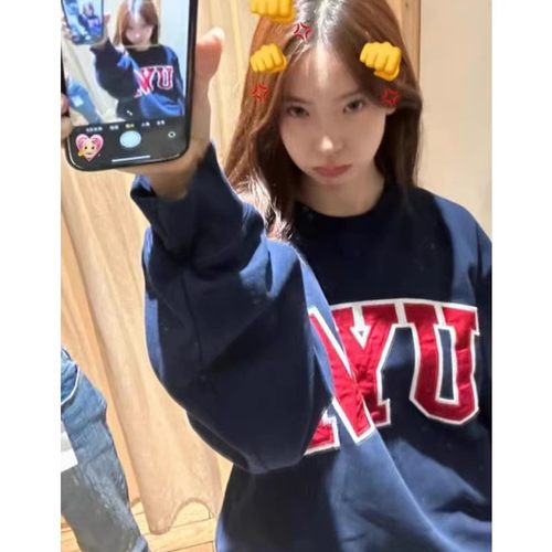 刺绣字母口袋卫衣女套头