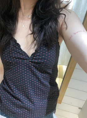 Brandy bm辣妹小吊带背心女夏美式黑色爱心花边V领爱心显瘦上衣短