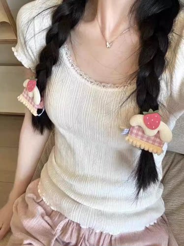蕾丝花边圆领短袖T恤女