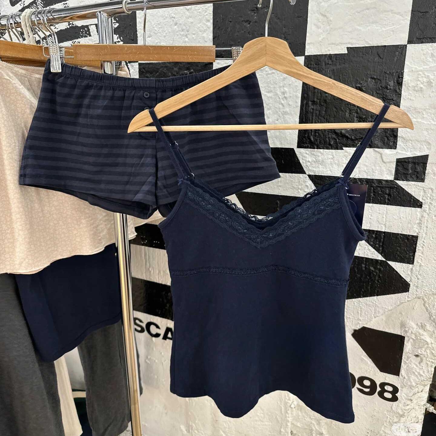 吊带背心女蕾丝边打底