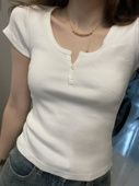 Girl 辣妹上衣zelly BM白色短袖 短款 top 三粒扣T恤女夏季 Brandy