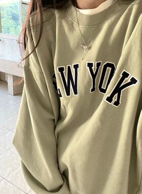 Brandy girl豆绿色bm慵懒风中长款NewYork刺绣圆领卫衣女春秋季