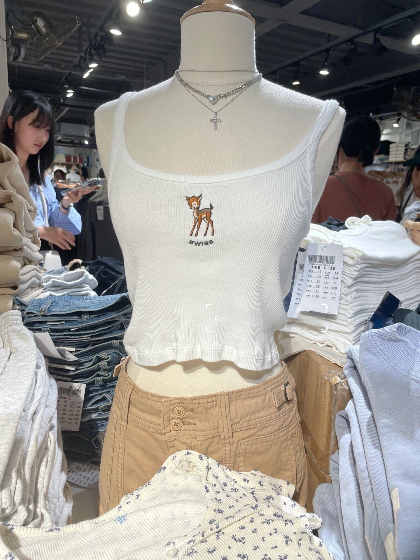 白色小鹿吊带背心