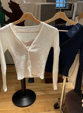 Brandy bm风白色V领花边单排扣修身长袖针织开衫修身毛衣外套女
