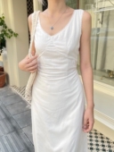 bm连衣裙女度假风收腰长裙初恋连衣裙白色吊带裙无袖 Brandy girl