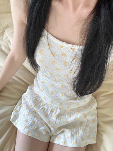 小黄鸭吊带背心女纯棉外穿上衣
