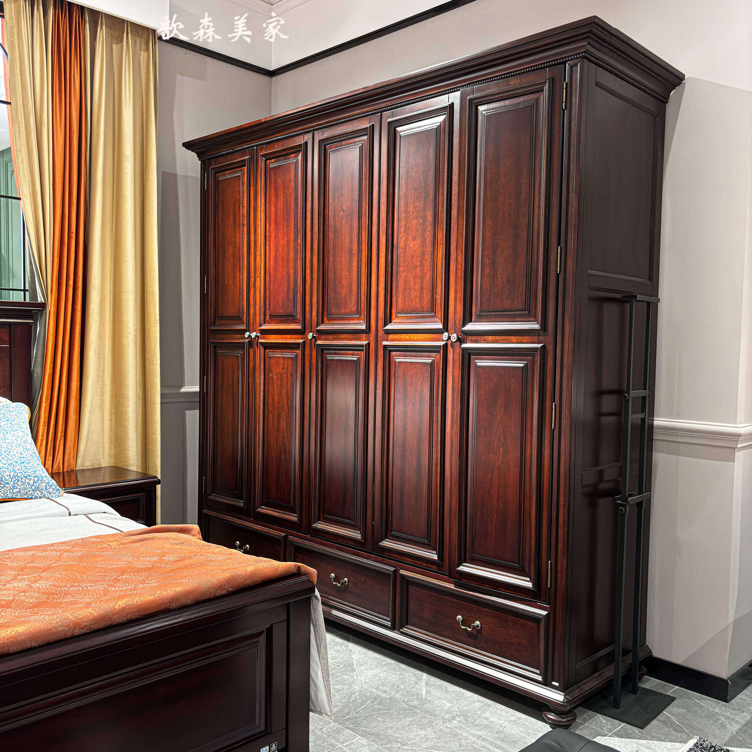 美式全实木四门衣柜樱桃木
